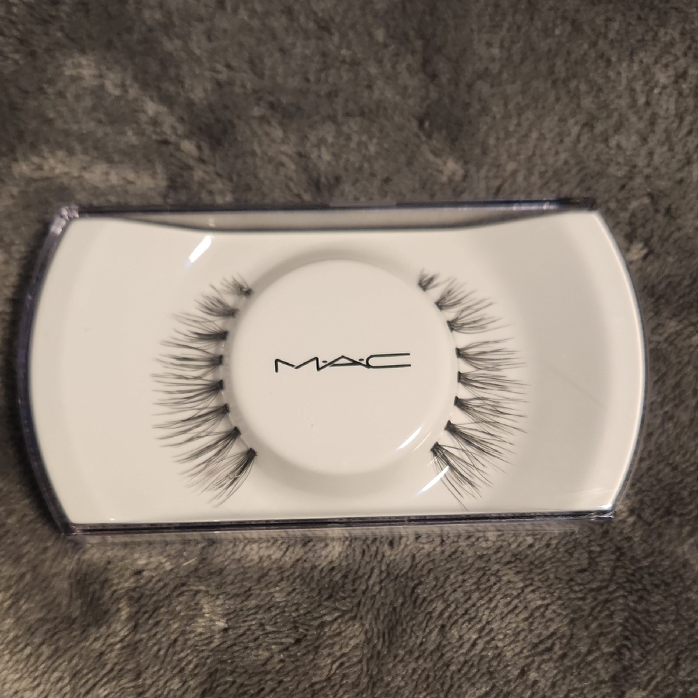 MAC False Eyelashes
